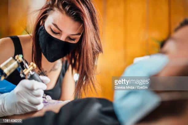 4200 UM76480BAC85671 982173 tattooing